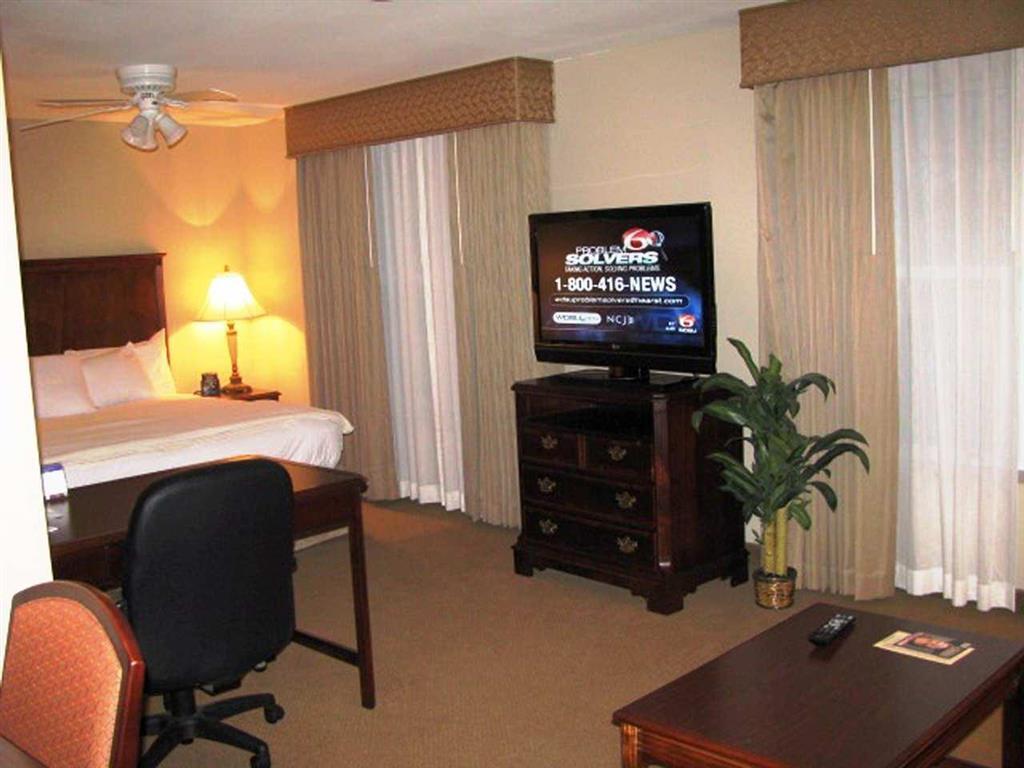 Homewood Suites By Hilton Ковингтън Стая снимка